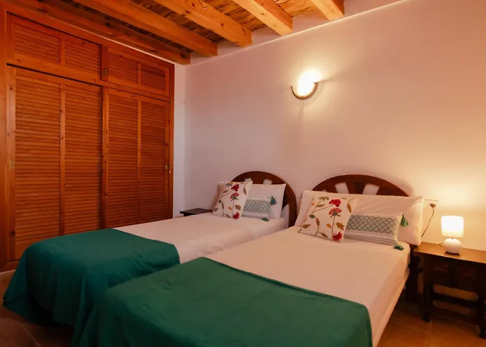 Rural Prats Apartment *