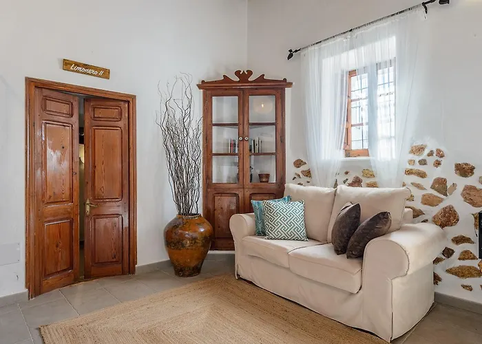 Rural Prats Apartment *